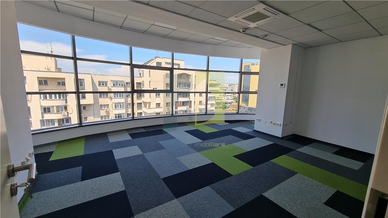 Spatiu de birouri proaspat renovat