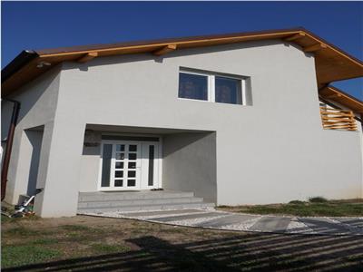 Casa de inchiriat in zona Damila-Ford