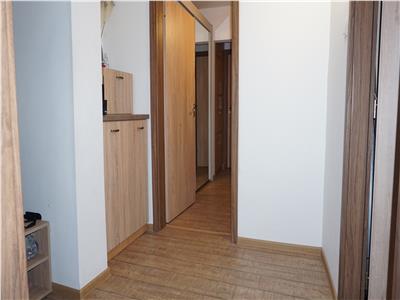 Apartament decomandat cu 3 camere in Sarari -pretabil birou