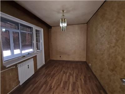 Apartament cu 4 camere decomandat - Profi Valea Rosie